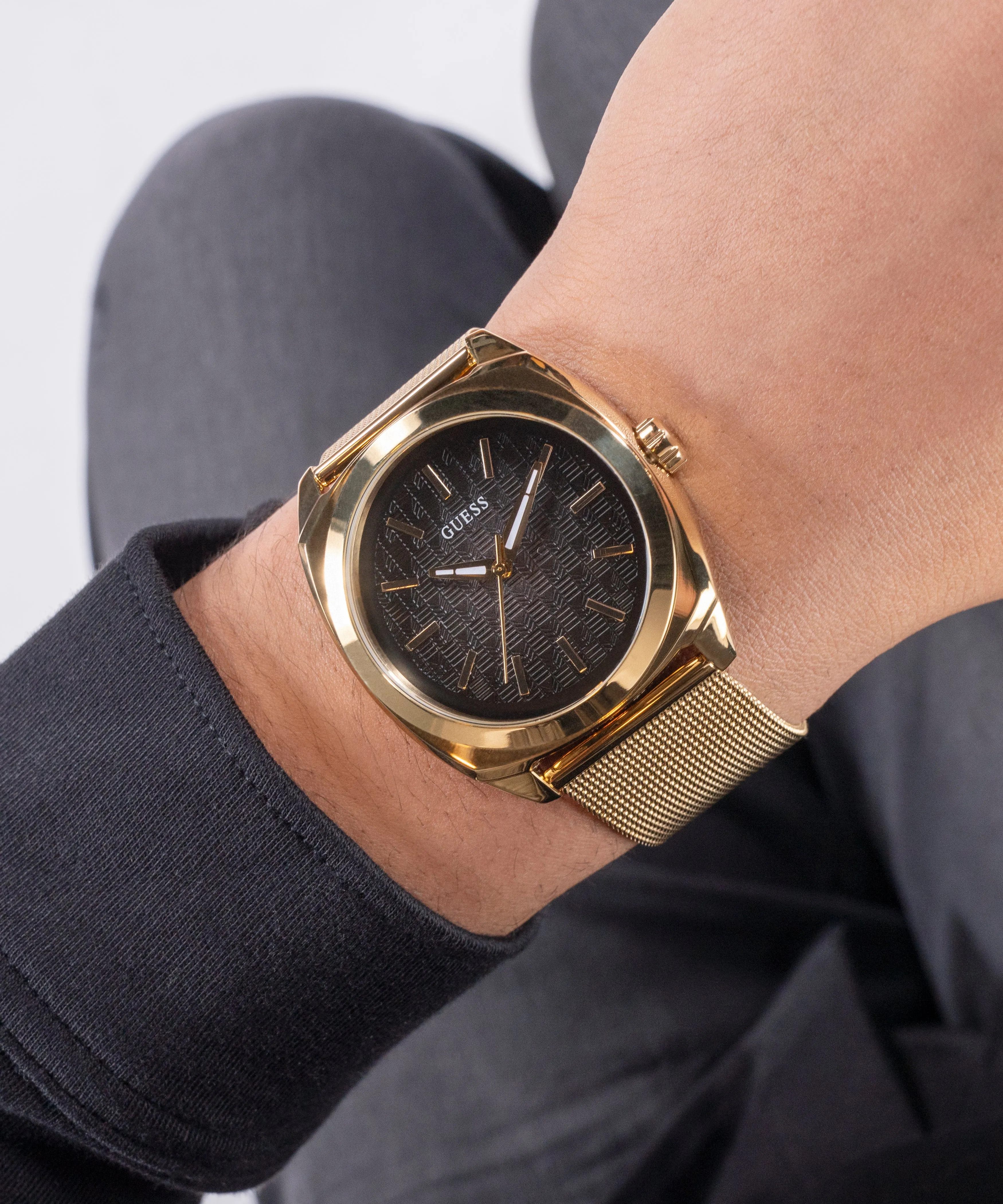 GUESS Mens Gold Tone Analog Watch