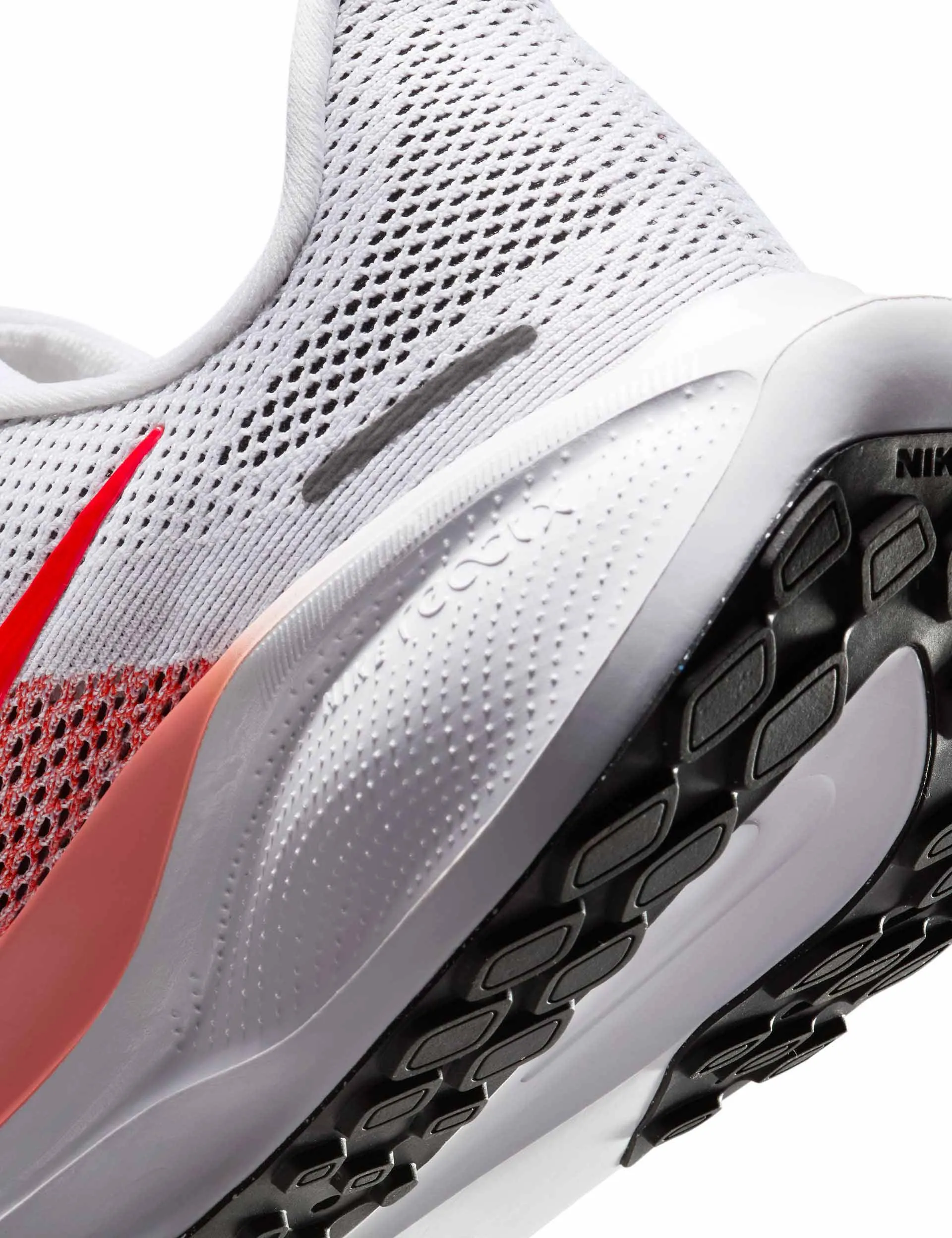 Pegasus 41 Shoes - White/Bright Crimson/Magic Ember/Black
