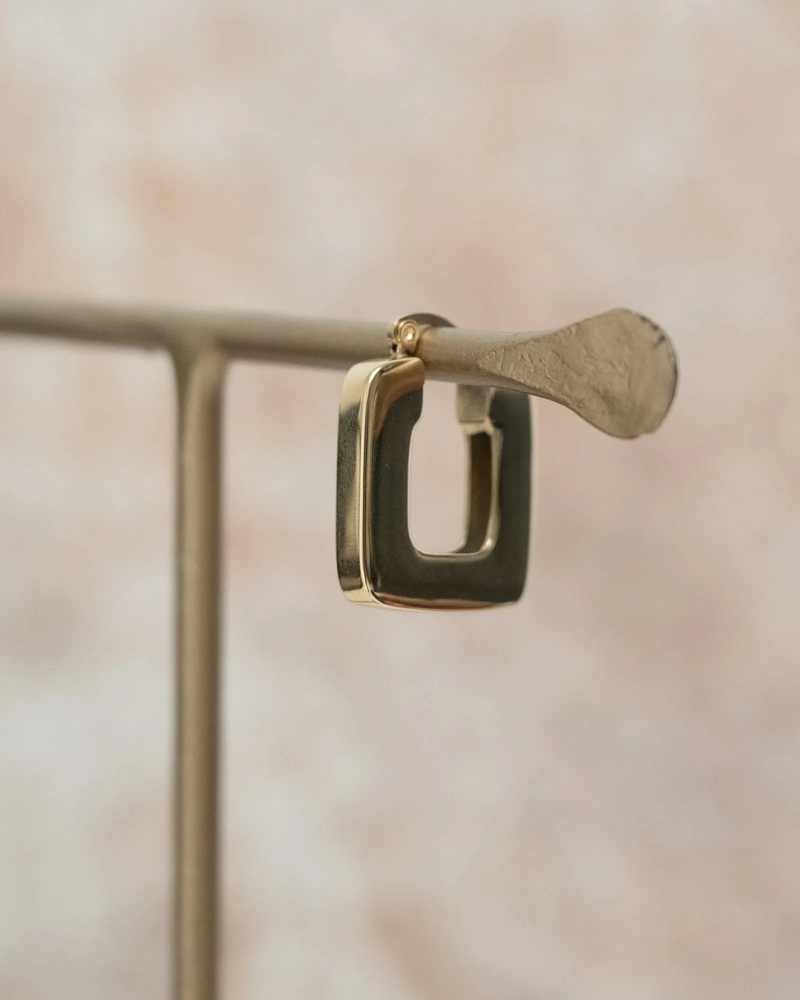 TILTIL Single Hoop Goldplated Sarah Square