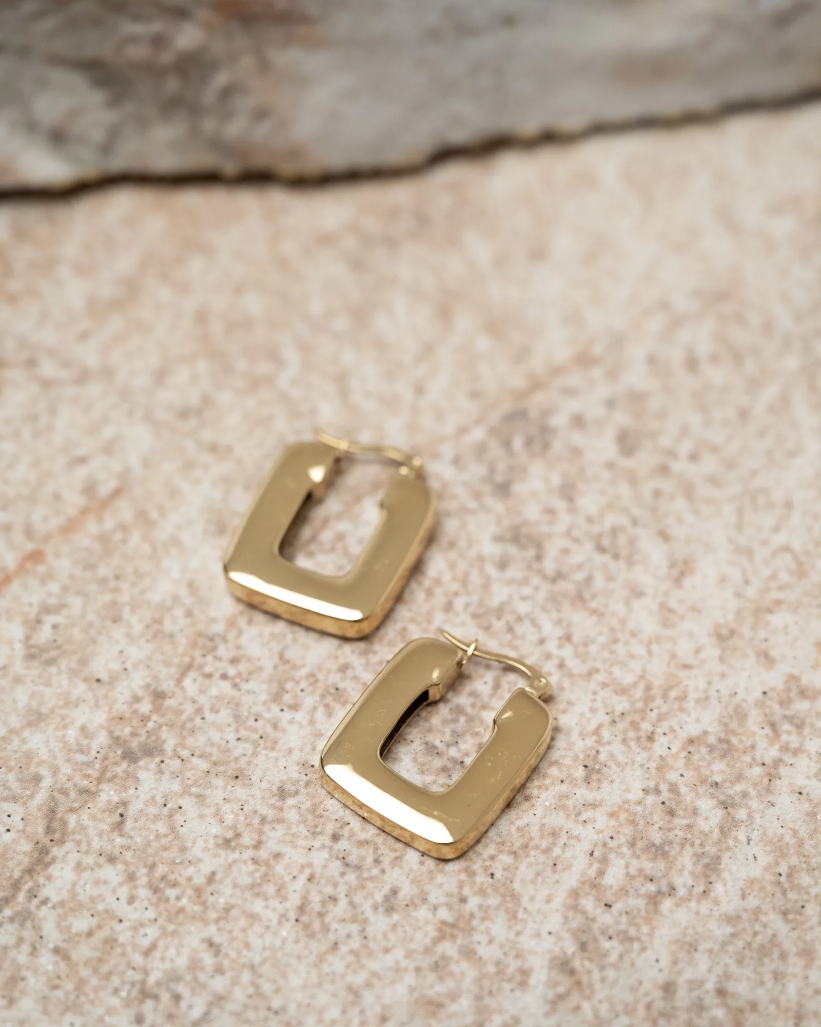 TILTIL Single Hoop Goldplated Sarah Square